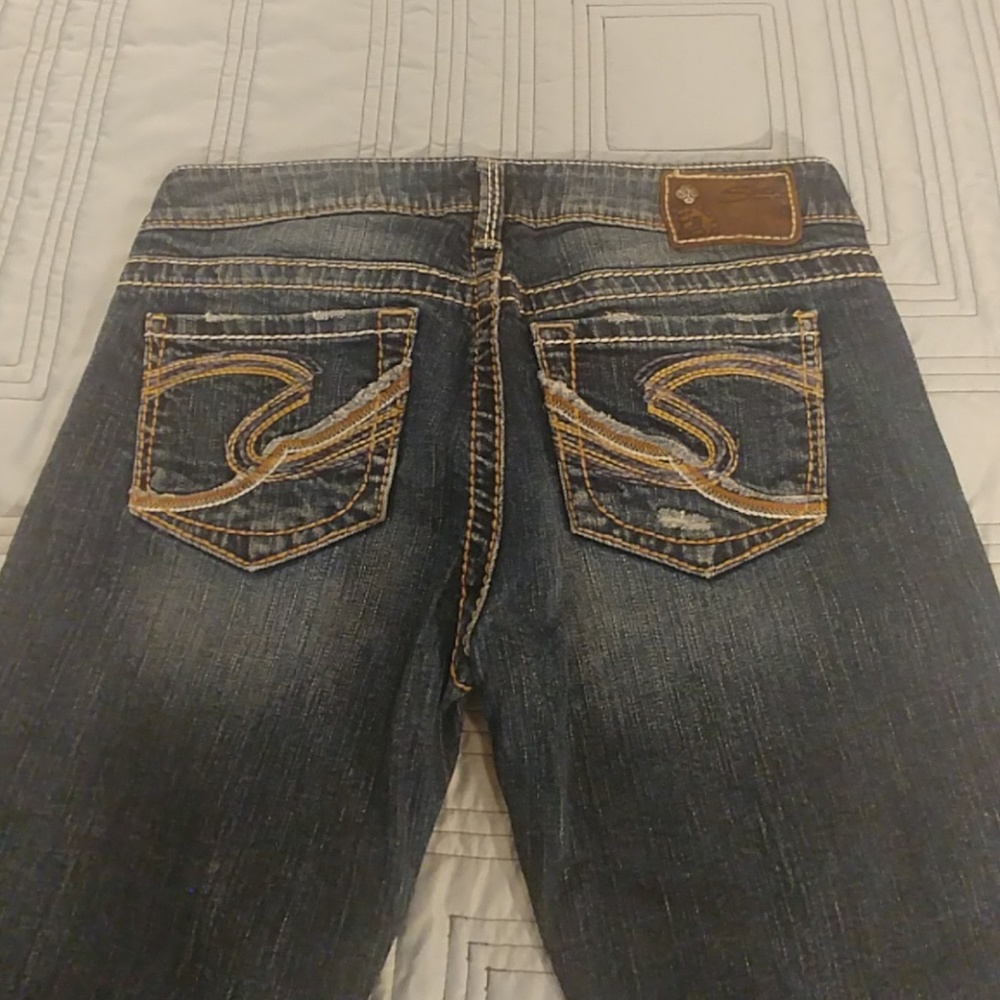 Silver Distressed Berkley jeans size 28